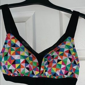 NWOT Gianni Bini sports bra